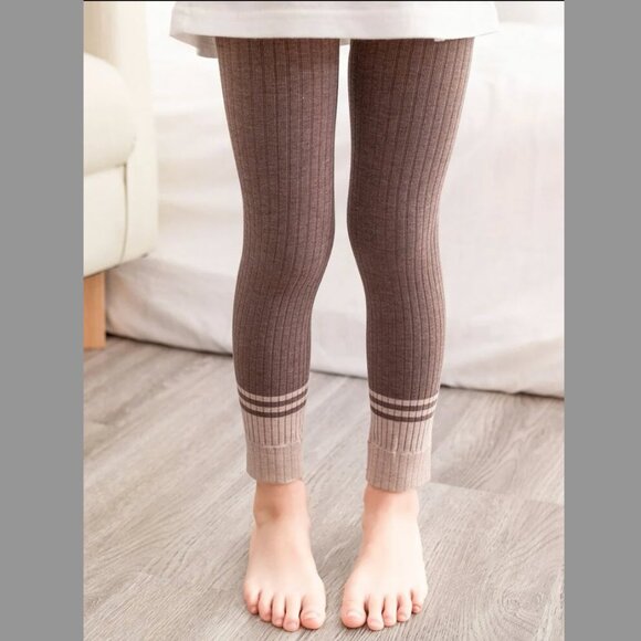 Girl Knit Leggings 4/5 - Picture 1 of 3